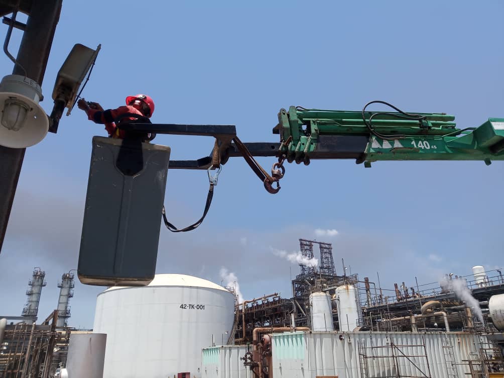 RESTAURACIÓN DEL SISTEMA DE ILUMINACIÓN CON NUEVA TECNOLOGÍA EN ÁREAS OPERACIONALES Y PERIMETRALES DE PETROPIAR, S.A